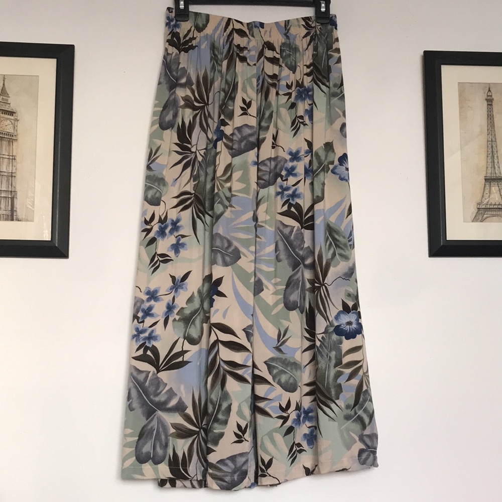 Tropical Floral Pleated Pull-On Skirt -  Small - Picture 3 of 5